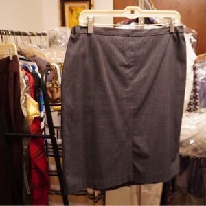 Chic Charcoal Women's Pencil Skirt